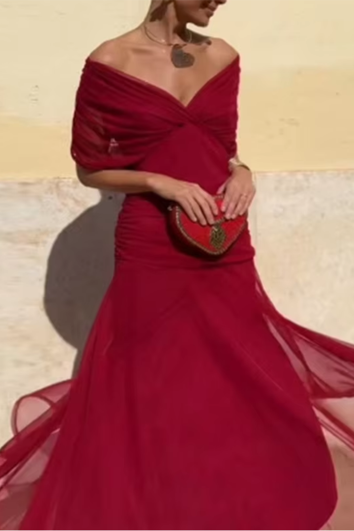 Noa | Pleated Maxi Dress