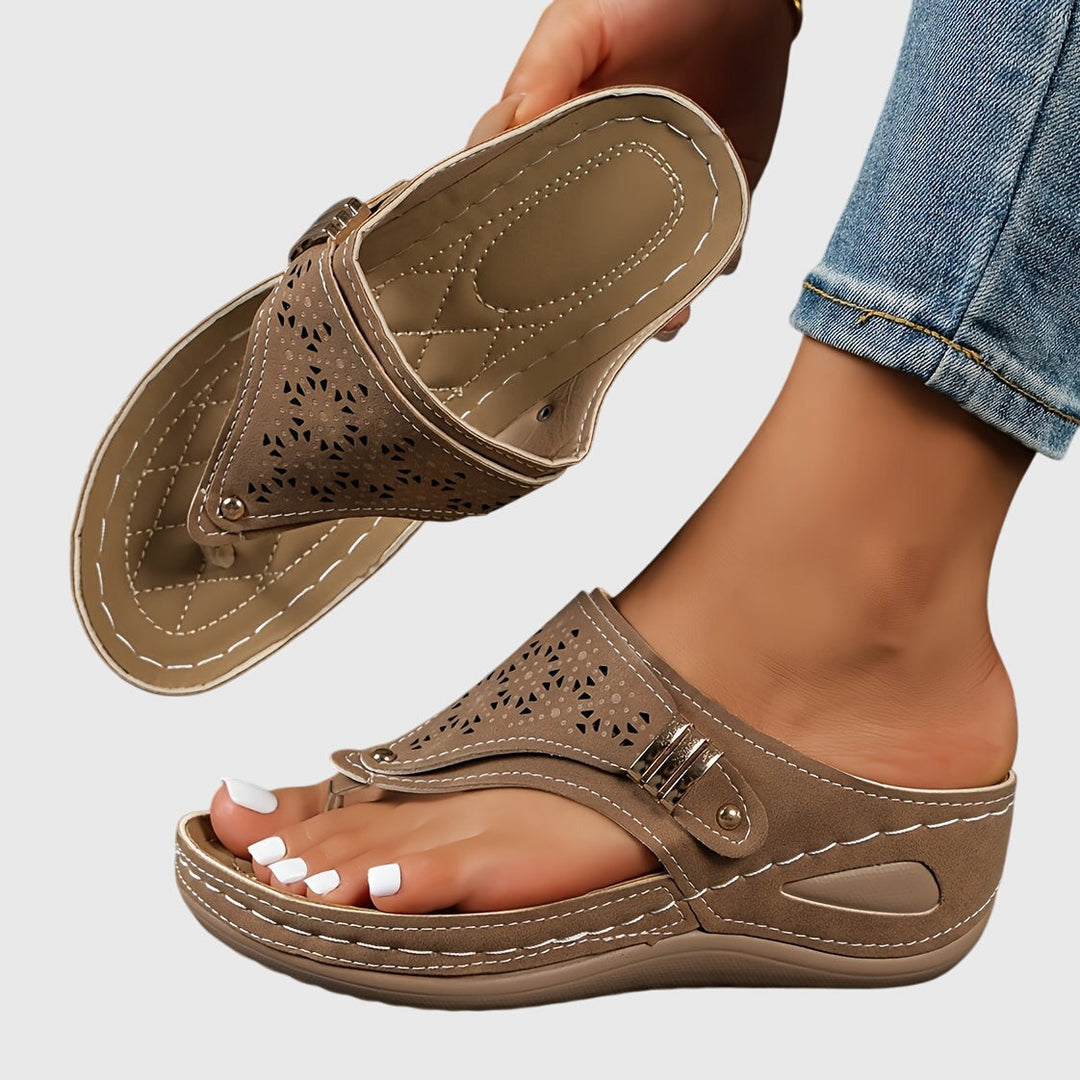 Liliana | Buckle Sandals