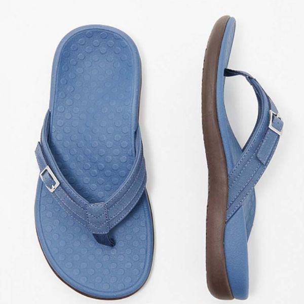 Caroline Women&