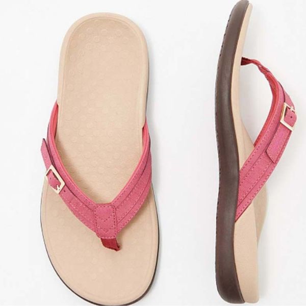 Caroline Women&