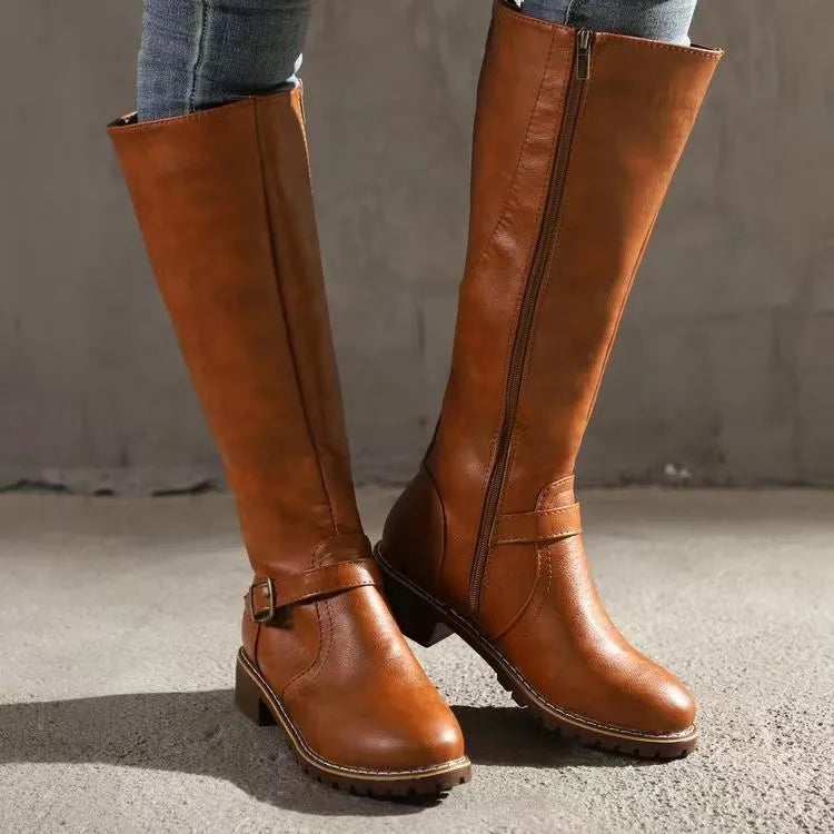 Amelia Women&