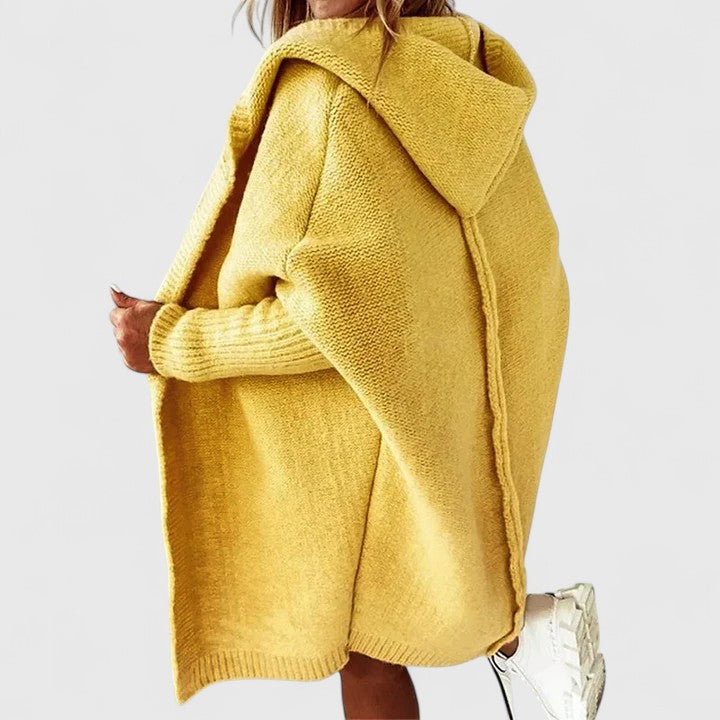 Della | Women&