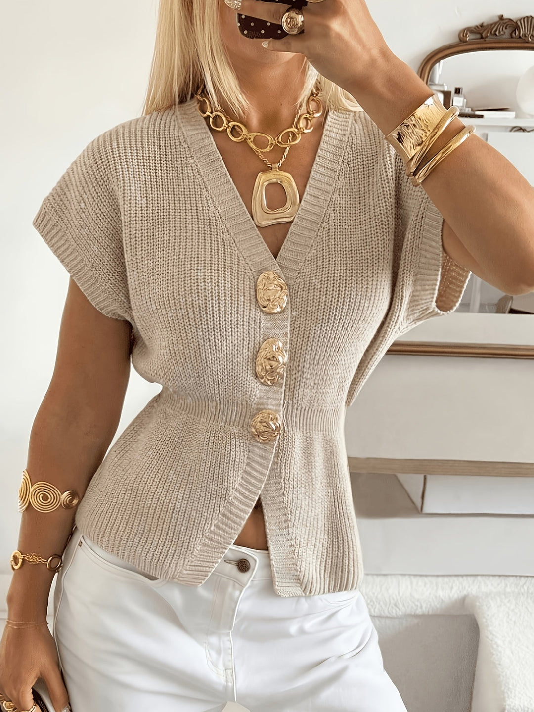 Adelaide | Women&