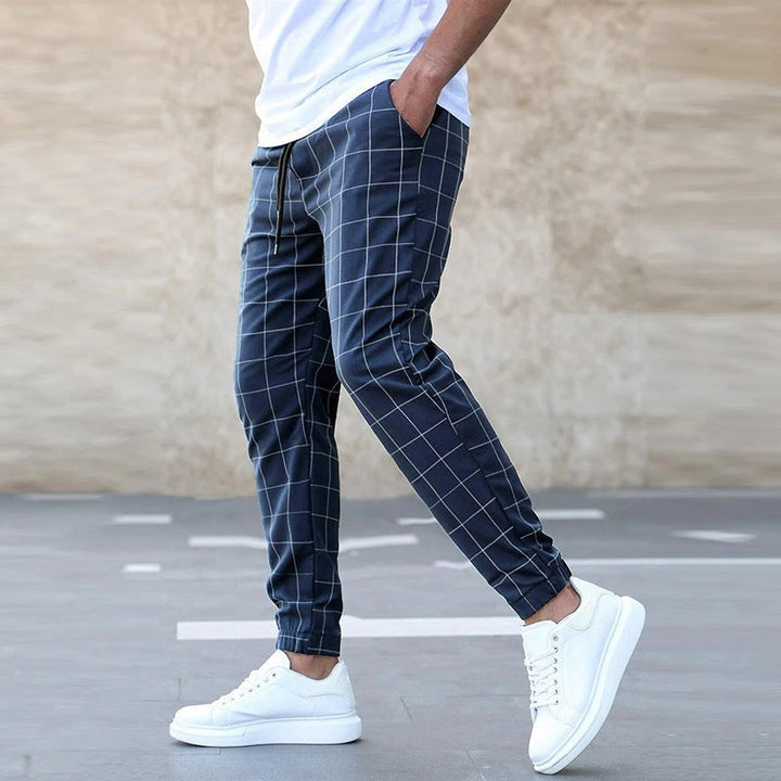 athleisure-woven-jogger-pants-with-drawstring-waist-and-grid-pattern-3