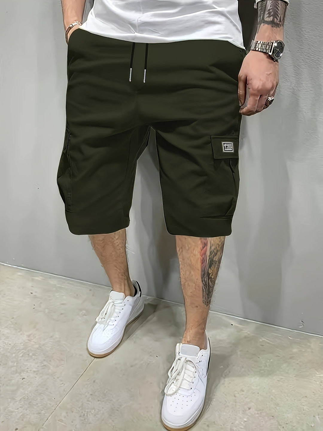 casual-cargo-shorts-with-drawstring-waist-and-pockets-3