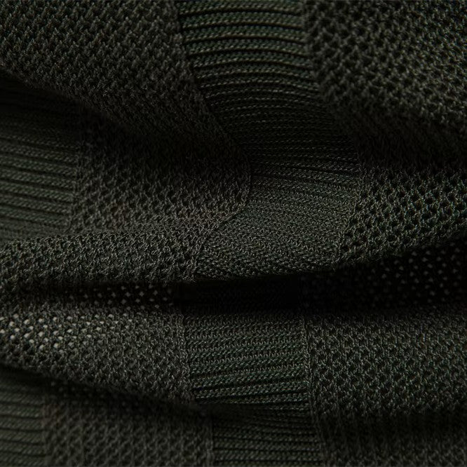 casual-knit-polo-shirt-with-open-placket-and-ribbed-hem-7