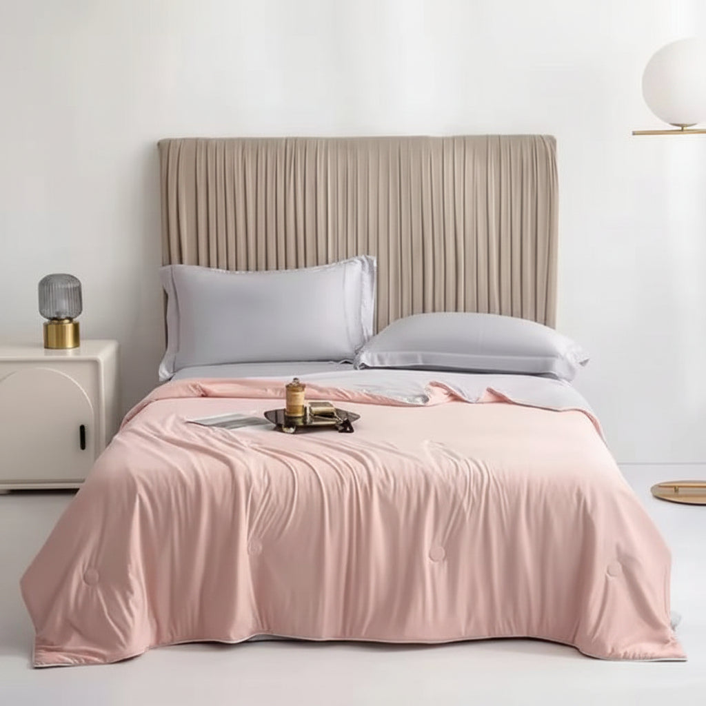 Pink / 200x230cm / 78.7 x 90.6 in / UK