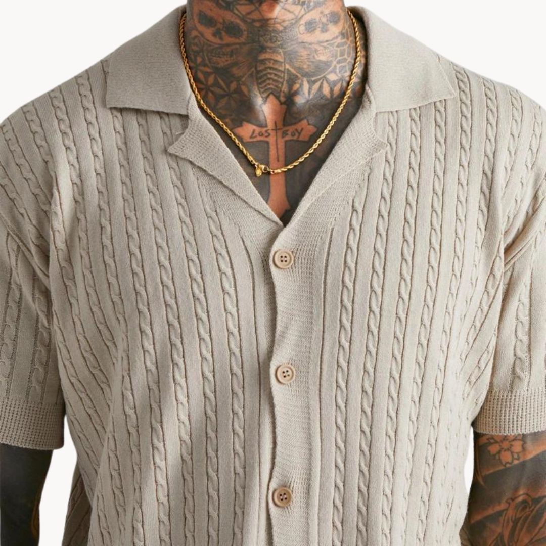 Men's Cable Knit Short Sleeve Polo Shirt with Open Collar and Button Closure