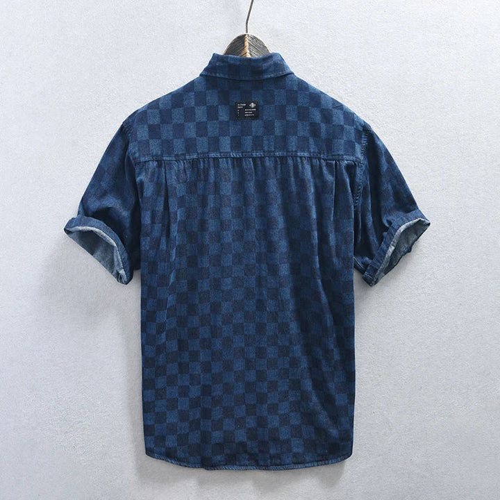 Men's Checkered Short Sleeve Shirt with Button-Front Closure and Twin Chest Pockets