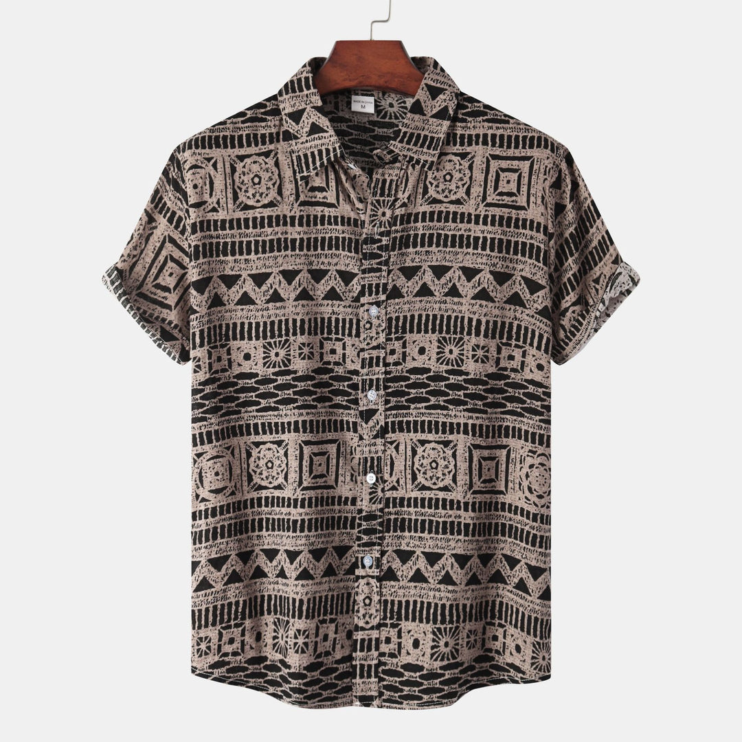Men's Geometric Print Short Sleeve Shirt with Button-Front Closure and Spread Collar