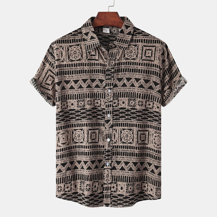 Men's Geometric Print Short Sleeve Shirt with Button-Front Closure and Spread Collar