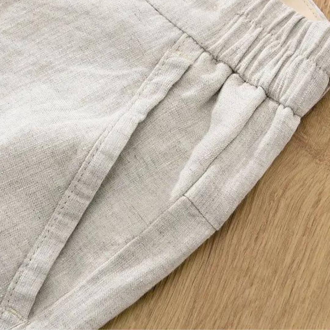 Men's Plain Shorts with Elastic Waistband Button and Zip-Fly Closure and Side Pockets