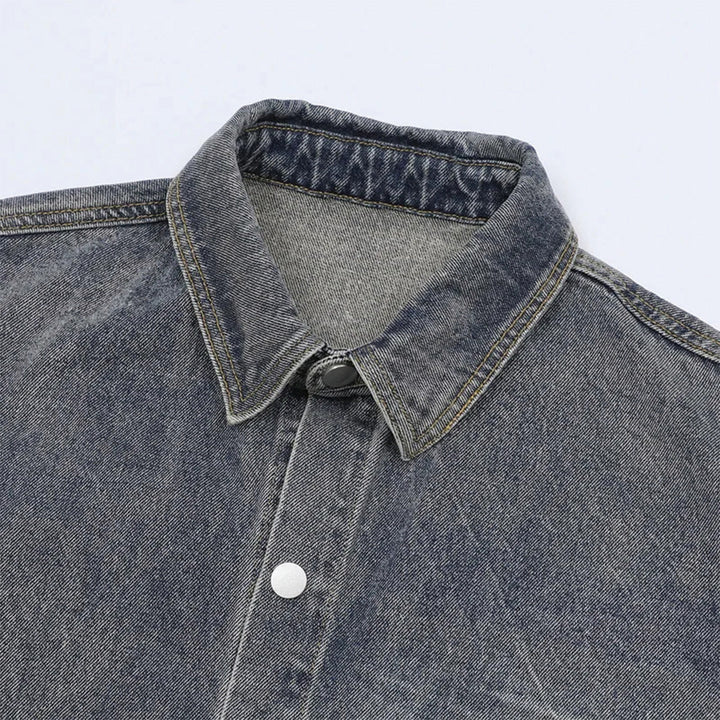 Men's Short Sleeve Button-Front Denim-Look Shirt with Frayed Raw-Edge Hem