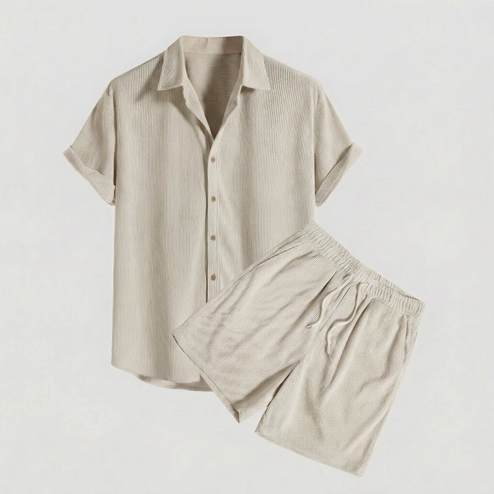 Men's Short Sleeve Button-Front Shirt and Drawstring Shorts Set with Ribbed Surface and Rolled Cuffs