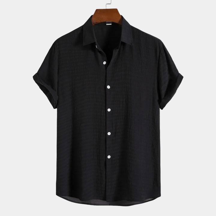 Men's Short Sleeve Button-Front Shirt with Spread Collar and Rolled Cuffs