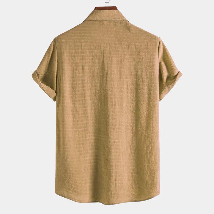 Men's Short Sleeve Button-Front Shirt with Spread Collar and Rolled Cuffs