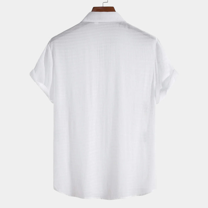 Men's Short Sleeve Button-Front Shirt with Spread Collar and Rolled Cuffs