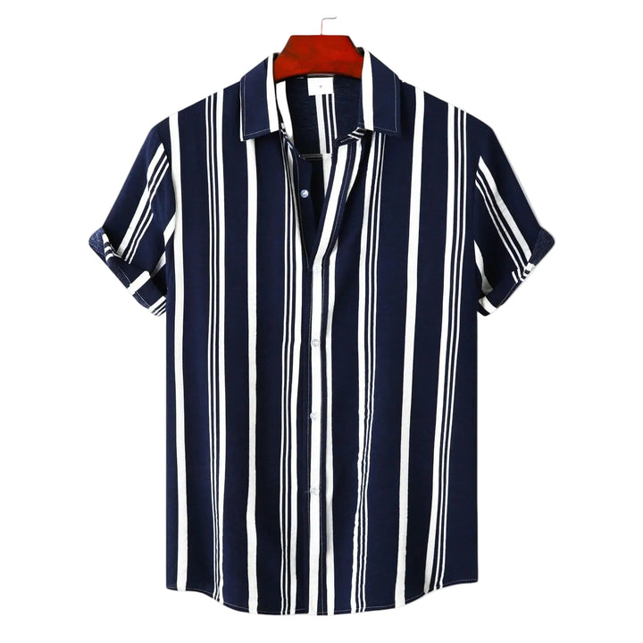 Men's Short Sleeve Button-Front Shirt with Spread Collar and Vertical Stripes