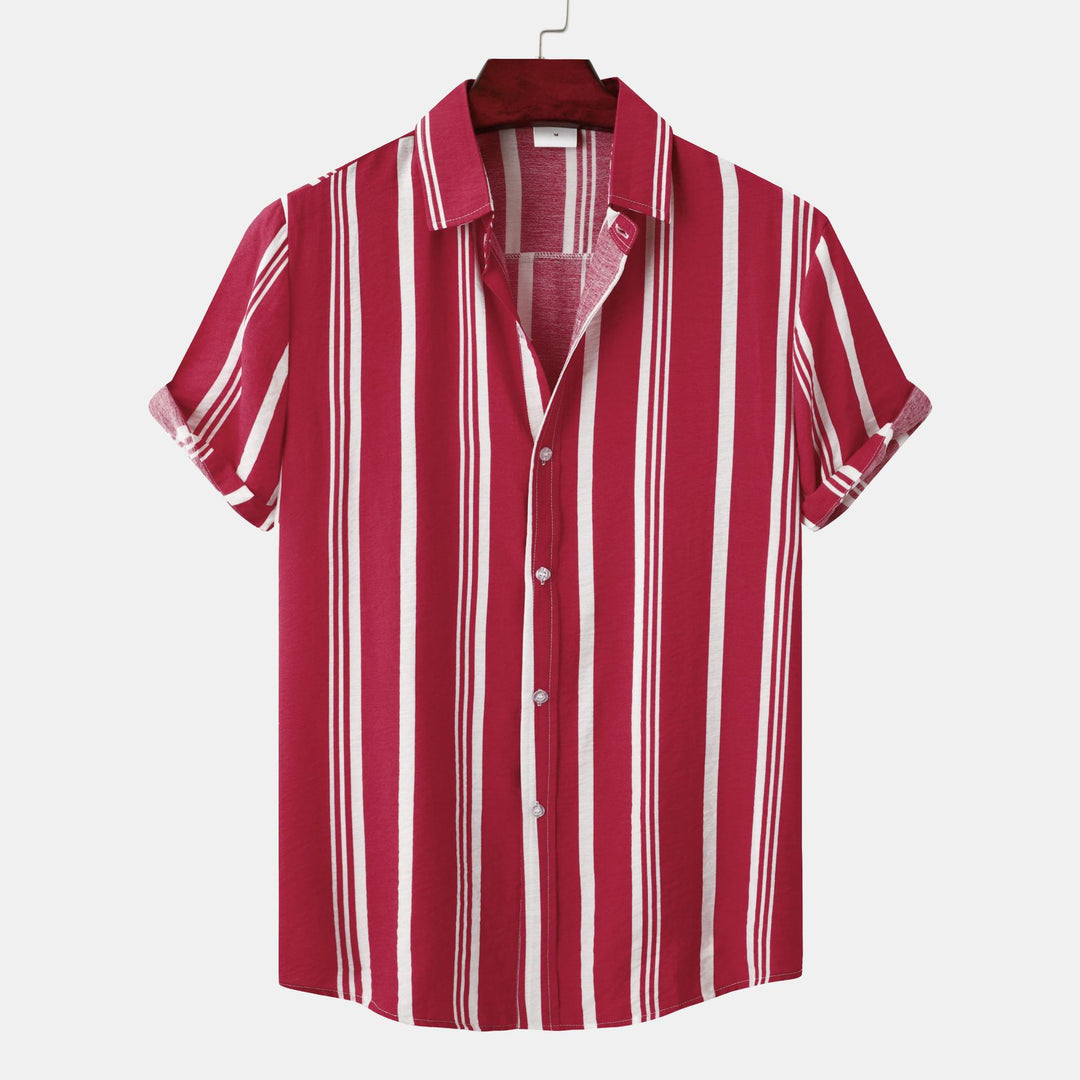 Men's Short Sleeve Button-Front Shirt with Spread Collar and Vertical Stripes