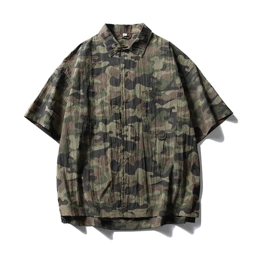 Men's Short Sleeve Point Collar Shirt with All-Over Camouflage Print and Chest Pocket