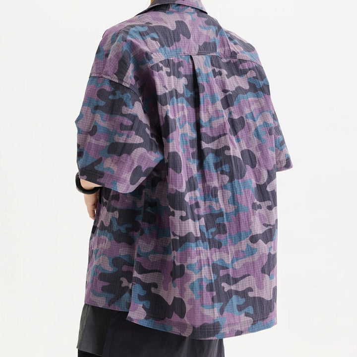 Men's Short Sleeve Point Collar Shirt with All-Over Camouflage Print and Chest Pocket