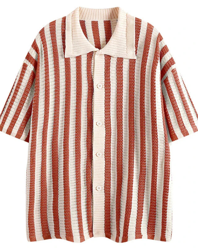Men's Short Sleeve Shirt with Vertical Stripes Camp Collar and Button-Front Closure