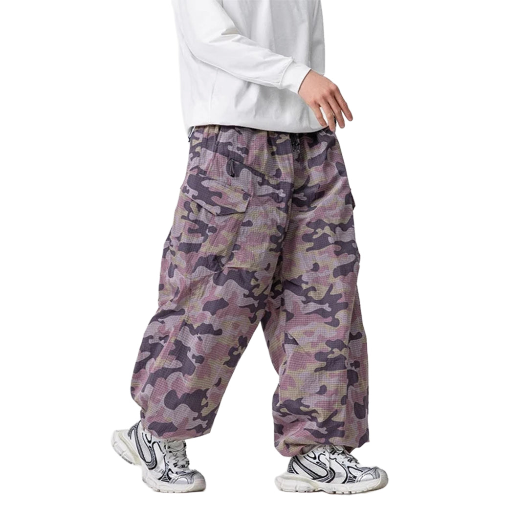 Men's Wide-Leg Elastic Waist Camouflage Cargo Trousers with Drawstring Hem