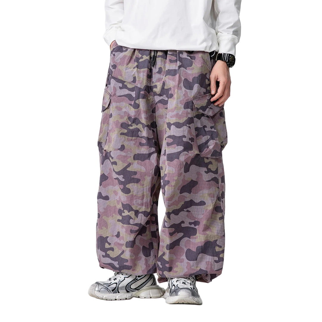 Men's Wide-Leg Elastic Waist Camouflage Cargo Trousers with Drawstring Hem