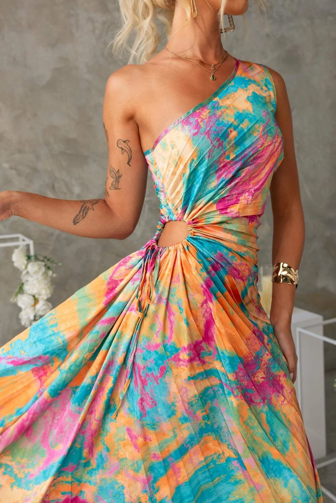 Women's One-Shoulder Pleated Maxi Dress with Waist Opening and Tie Closure