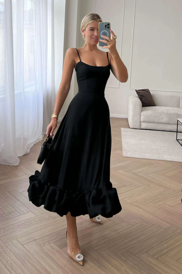 Women's Scoop Neckline Spaghetti Strap Maxi Dress with Ruffle Flounce Hem