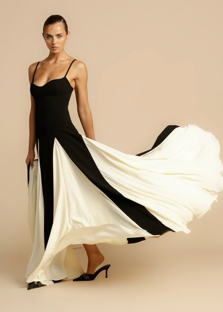 Women's Sweetheart Neckline Maxi Dress with Spaghetti Straps and Contrast Panel Skirt