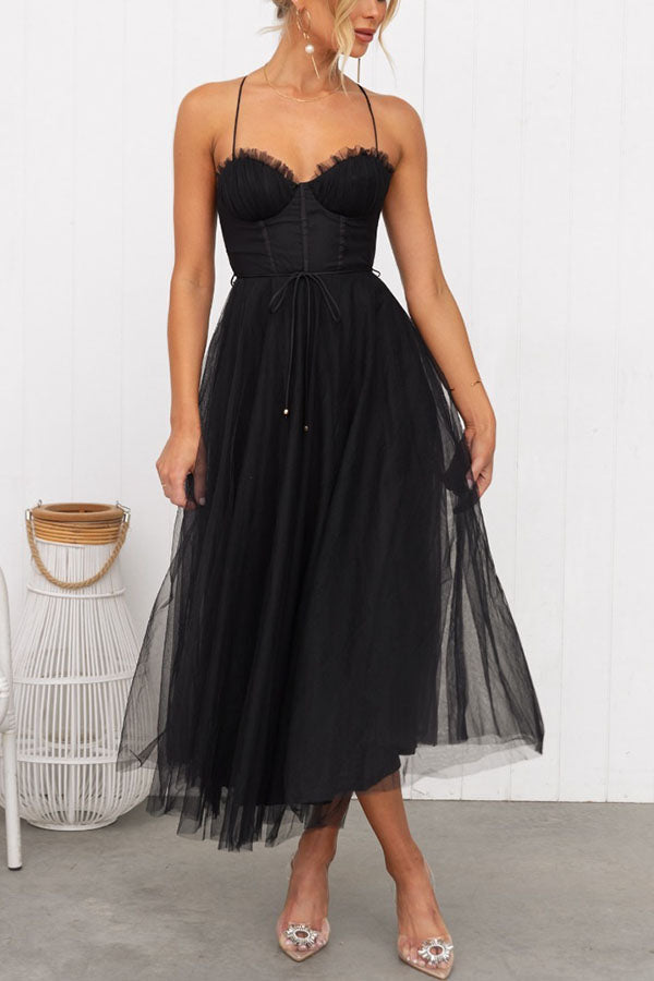 Women's Sweetheart Neckline Midi Dress with Corset Bodice and Mesh Overlay Skirt