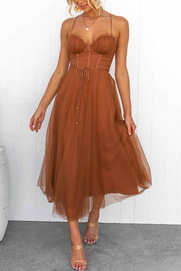 Women's Sweetheart Neckline Midi Dress with Corset Bodice and Mesh Overlay Skirt