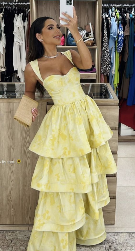 Women's Sweetheart Neckline Tiered Ruffle Maxi Dress with Wide Straps and Floral Print